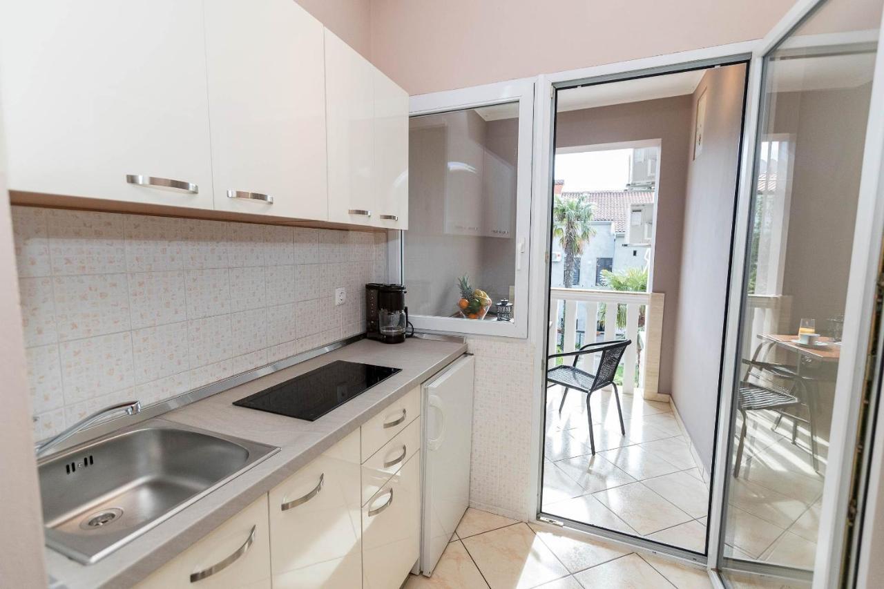Apartments Karmen 1 Crikvenica Exterior photo