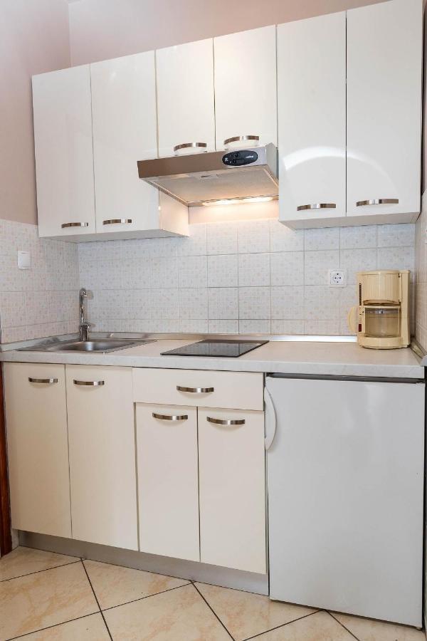 Apartments Karmen 1 Crikvenica Exterior photo